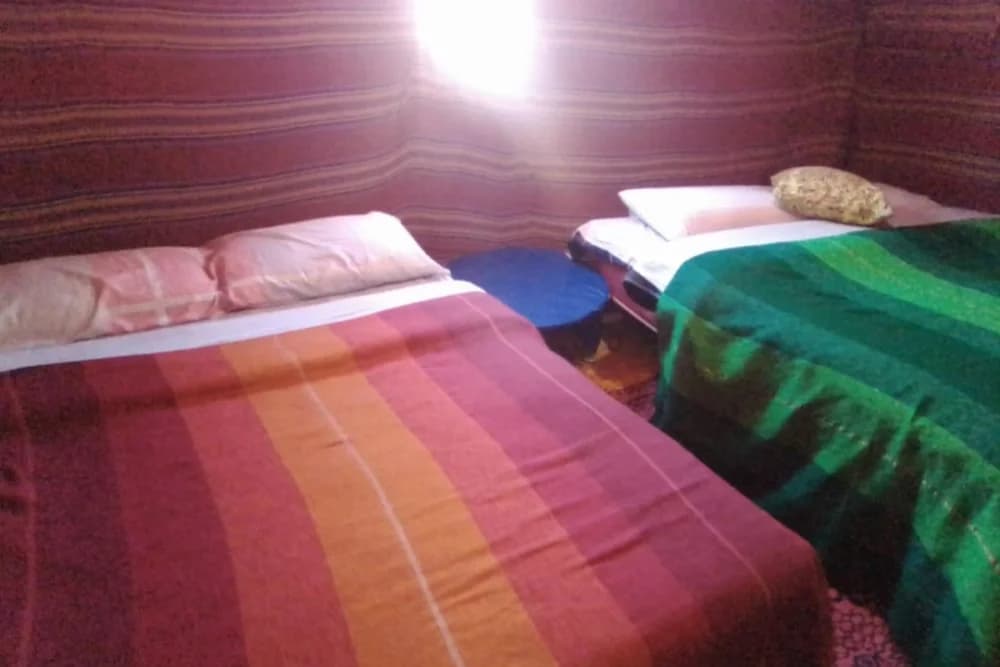 Merzouga Standaard Vaste Bivak (max. 5 personen) – Kameelrit + Diner & Show + Gedeelde Badkamer - 3