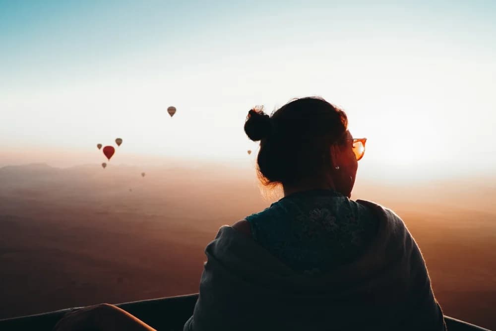 Paseo VIP en Globo Aerostático por Marrakech – Traslado Privado + Desayuno en Vuelo + Certificado de Vuelo