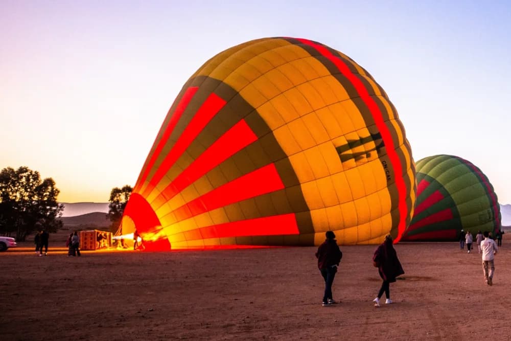 Globo al Amanecer en Marrakech (Vuelo 50–60 Min) + Paseo en Camello de 1h + Desayuno