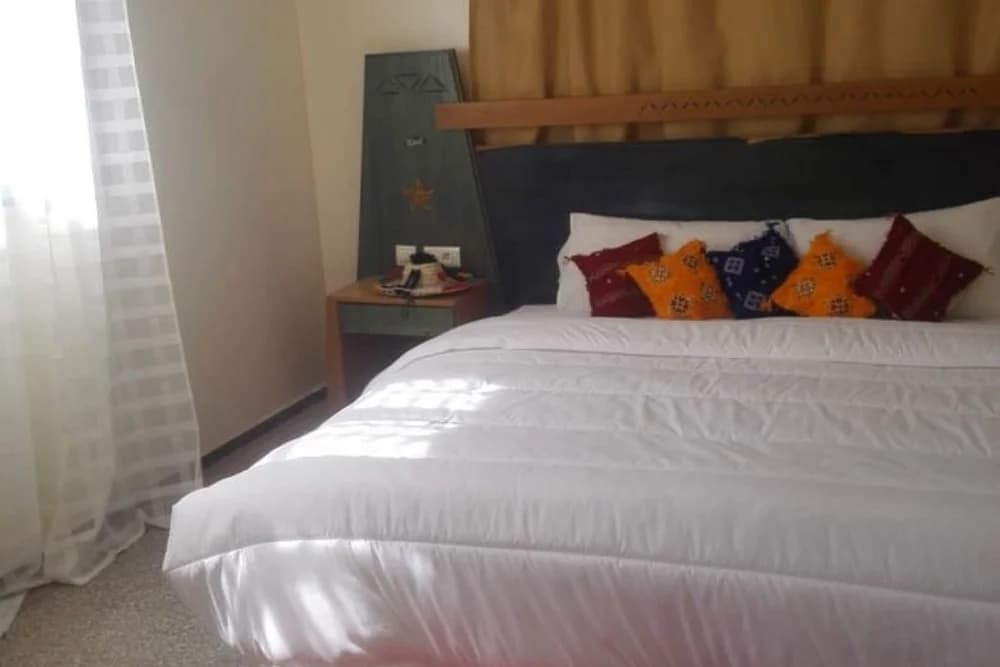 Taghazout 1-Week Yoga Retreat – 6 Yoga Sessions + 1 Surf Day + Full Meals + Accommodation - 4