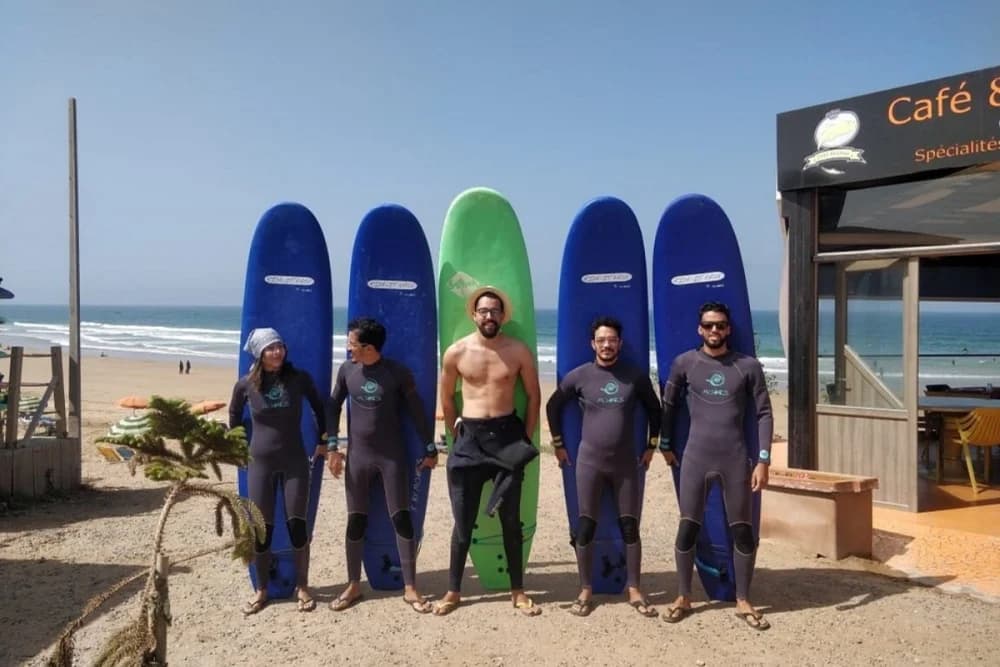 Día de Surf en Taghazout – Clase + Box de Almuerzo + Equipo - 2