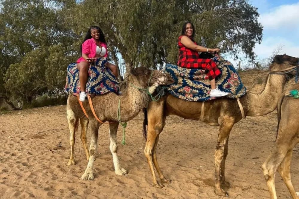 Experiencia de Camello en Tarrast – 2 Horas + Barbacoa + Té y Música + Traslado - 3