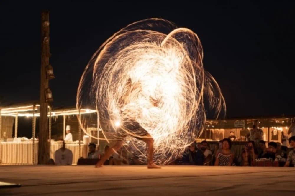Cena y Espectáculo en Agafay desde Marrakech – Moul 3afia, Gnaoua y Bailarina