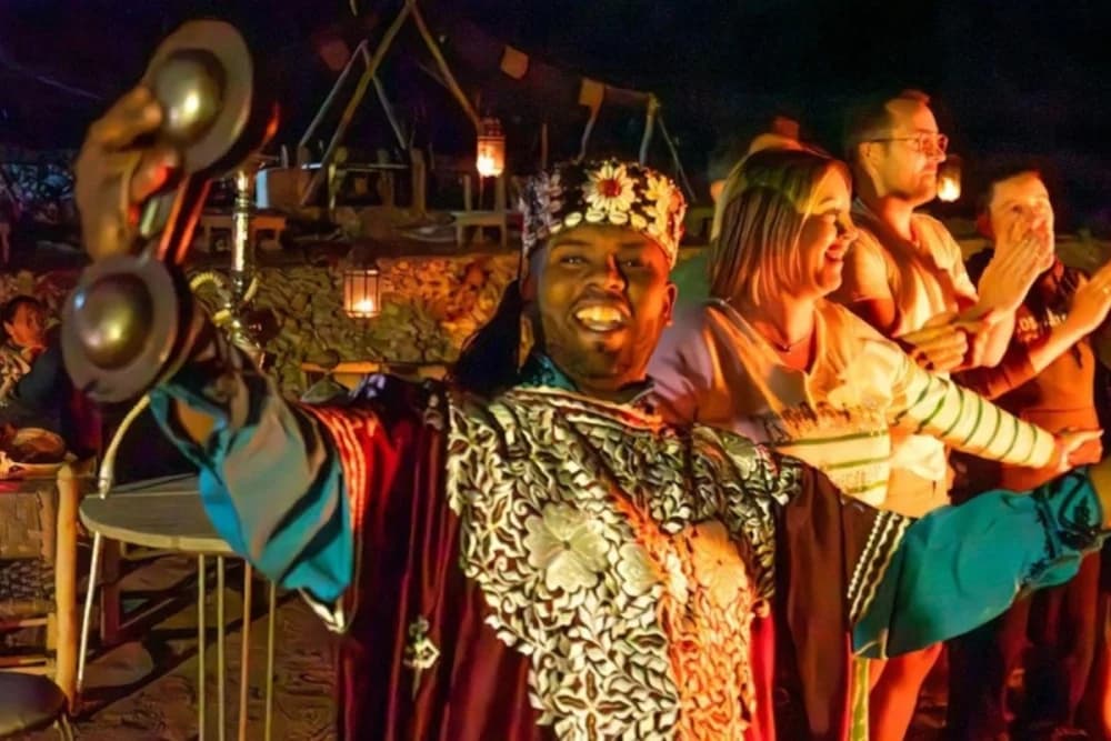 Kolacja i Show w Agafay z Marrakeszu – Moul 3afia, Gnaoua i Tancerka - 2